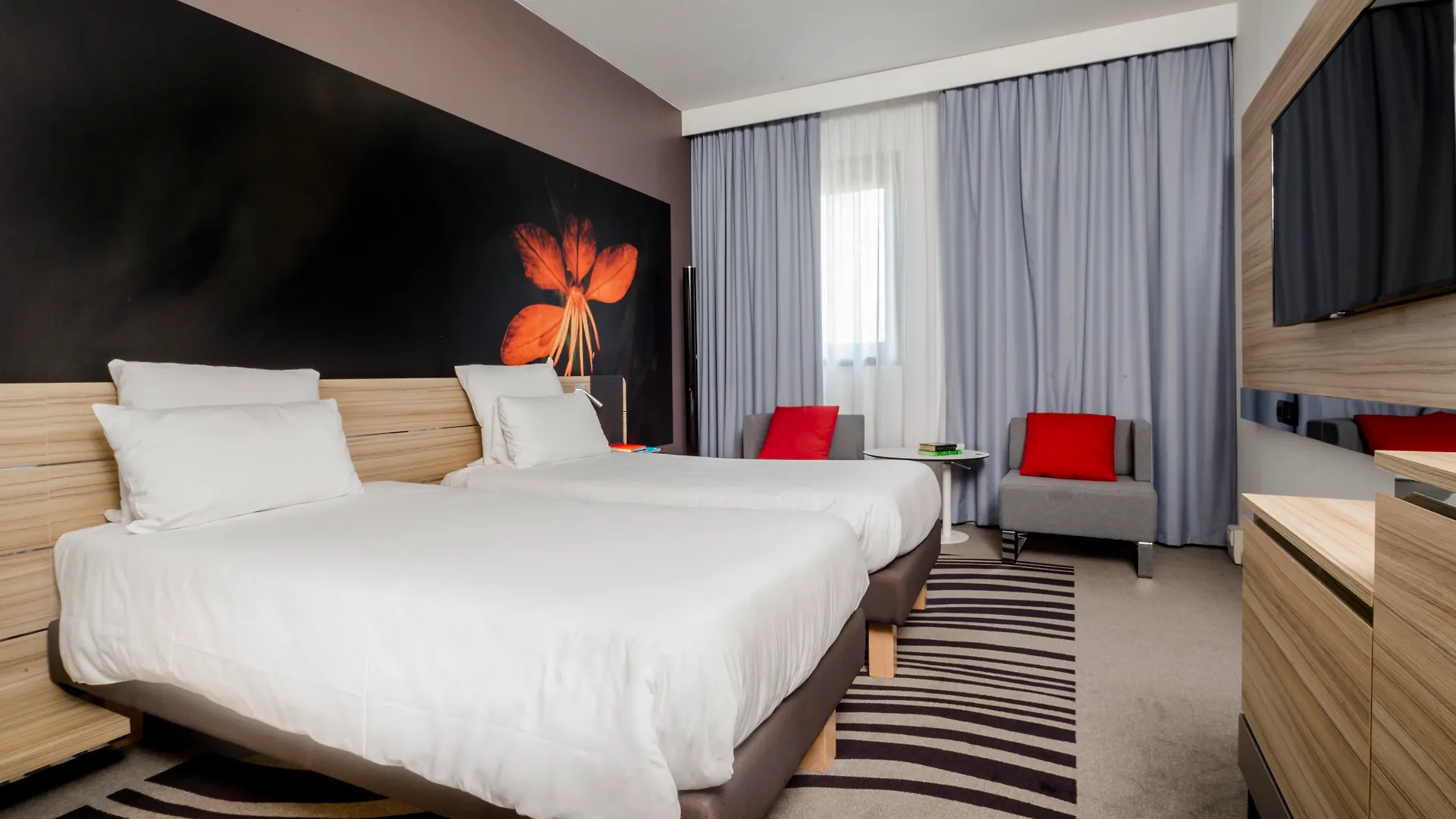 Novotel Milano Linate Aeroporto 4*,