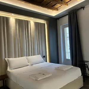 Apartment Davinci Near Duomo