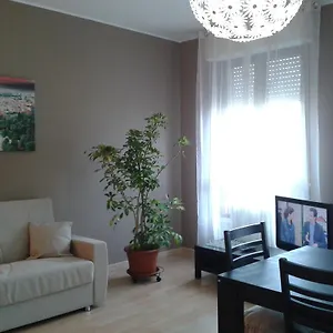 Certosa 3 Bedrooms Milan