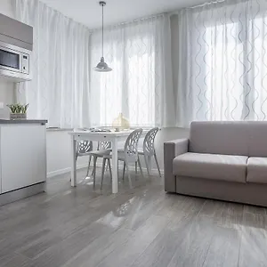 Apartment Italianway-cadorna 10a Flat