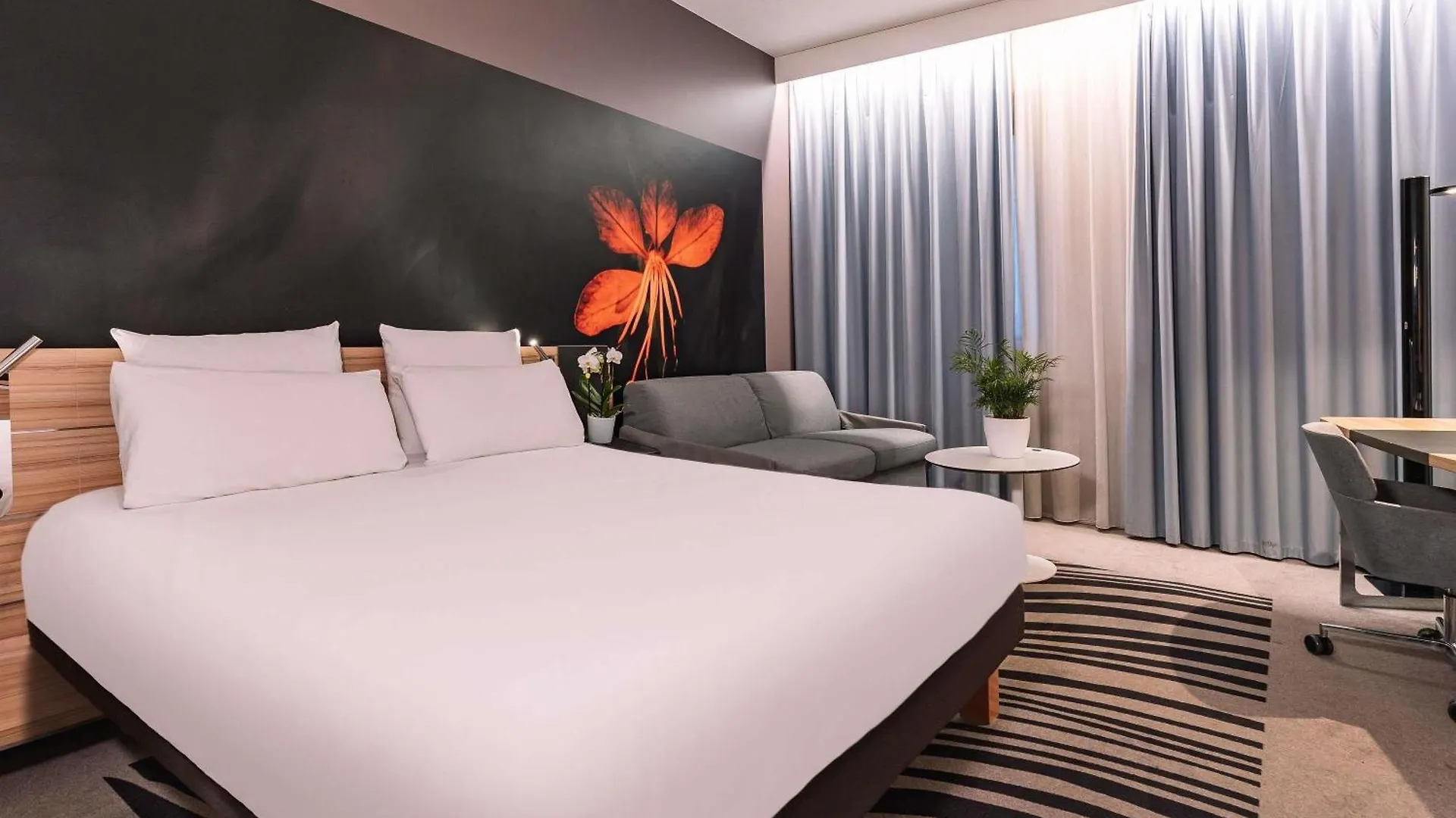 Novotel Milano Linate Aeroporto 4*, Milan