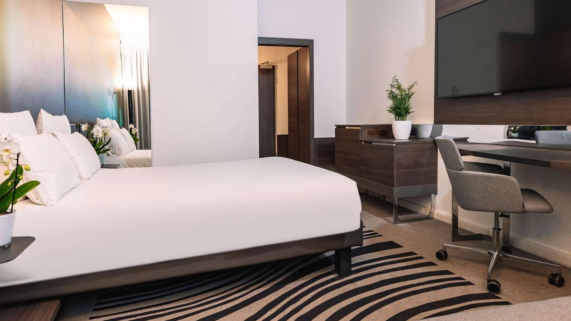 Novotel Milano Linate Aeroporto 4*, Milan